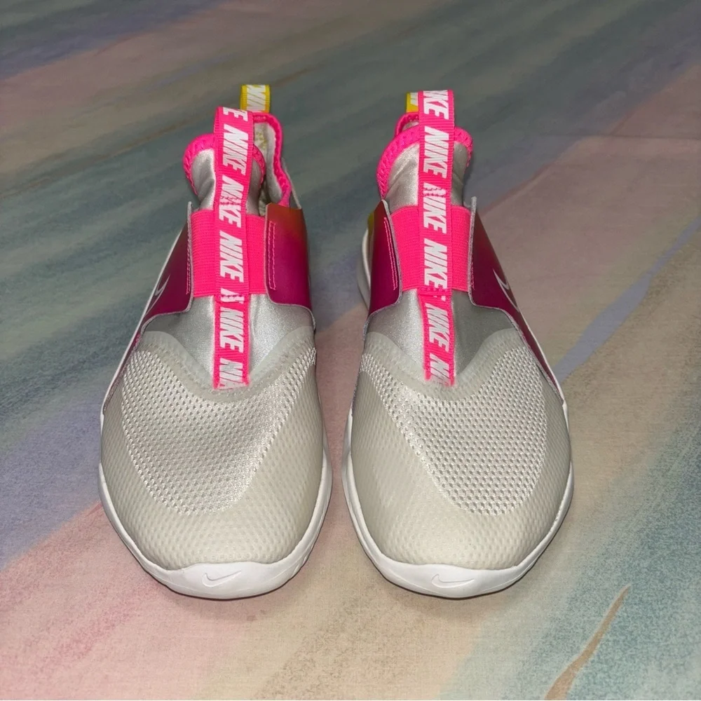 Nike Flex Runner Sun White/Pink CN7483-001 Grade-School size 7Y / women’s 8.5